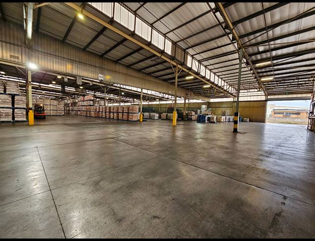 25,000M² WAREHOUSE TO LET IN BOKSBURG EAST